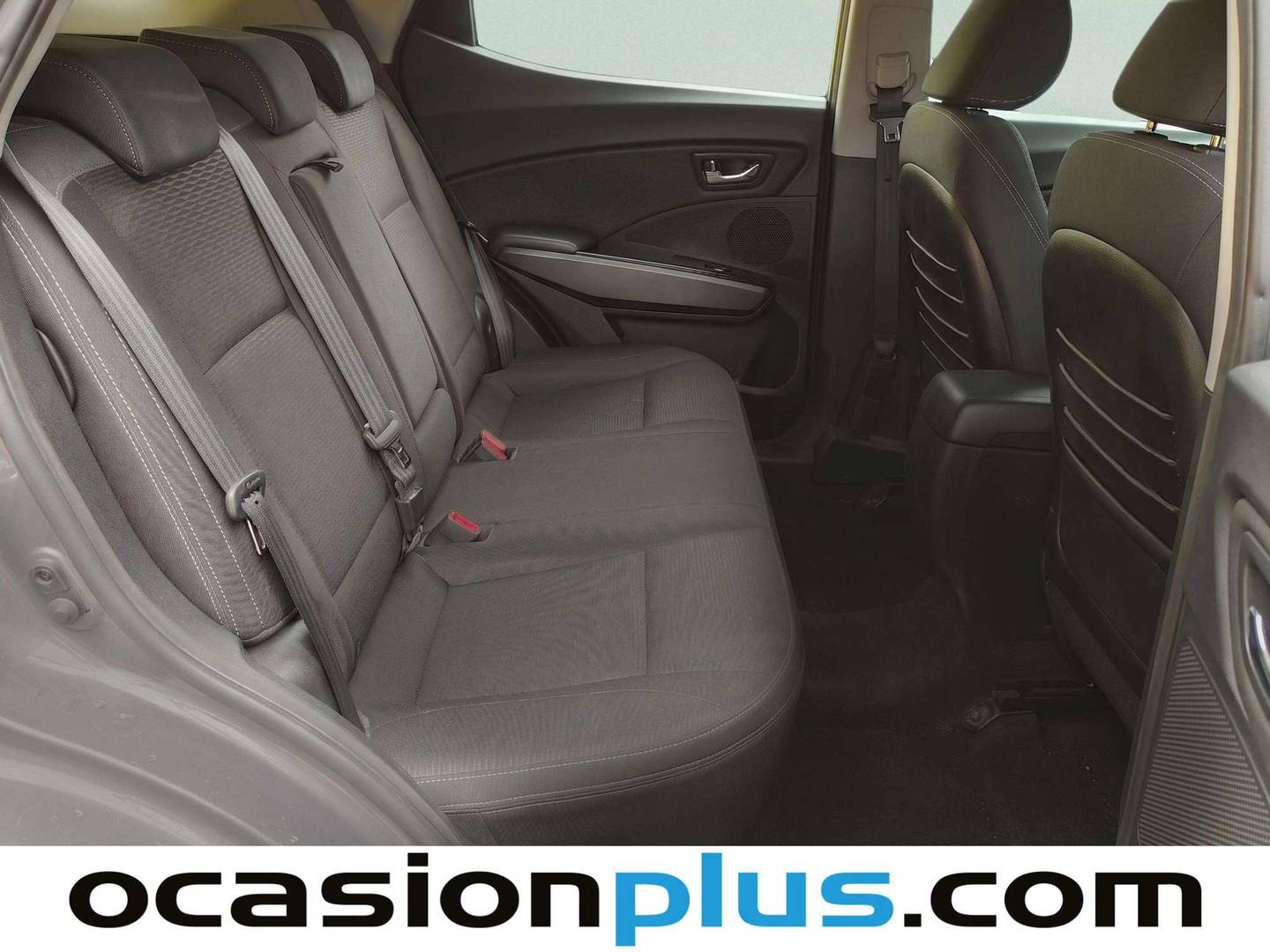 Foto asientos traseros SsangYong XLV SsangYong XLV D16T Limited (115 CV)