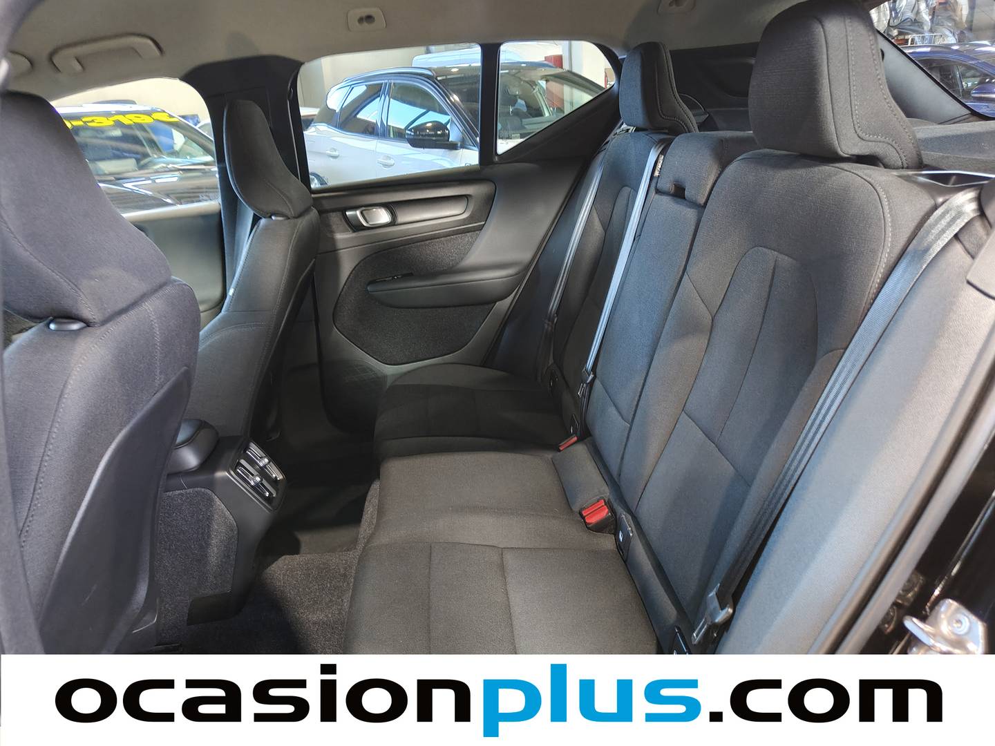 Foto asientos traseros Volvo XC40 Volvo XC40 T2 Momentum Core (129 CV)
