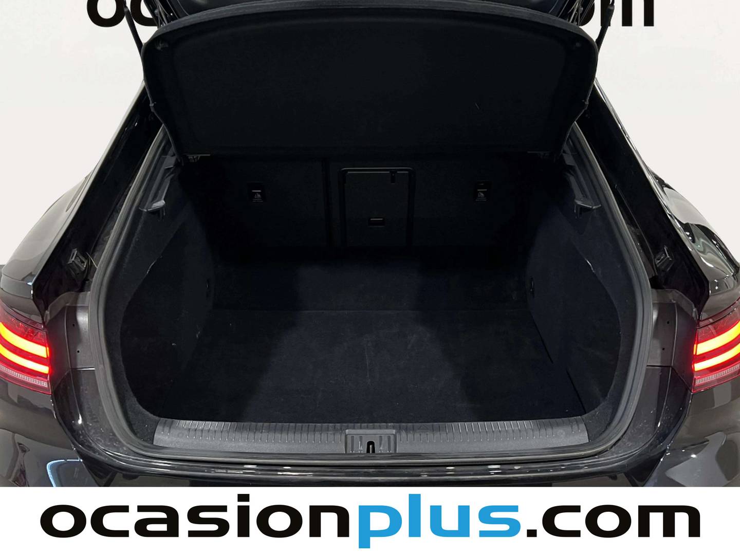 Fotos maletero Volkswagen Arteon Volkswagen Arteon R-Line 2.0 TDI (150 CV) DSG