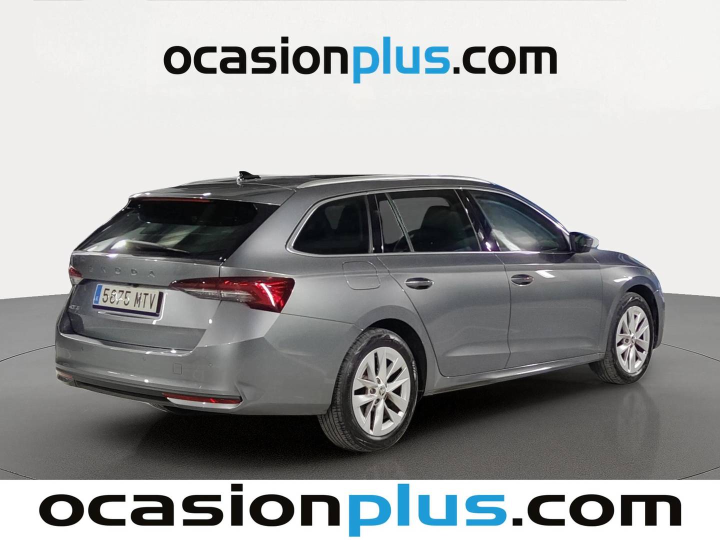 Foto trasera Skoda Octavia Skoda Octavia Combi 2.0 TDI Design DSG (150 CV) derecha