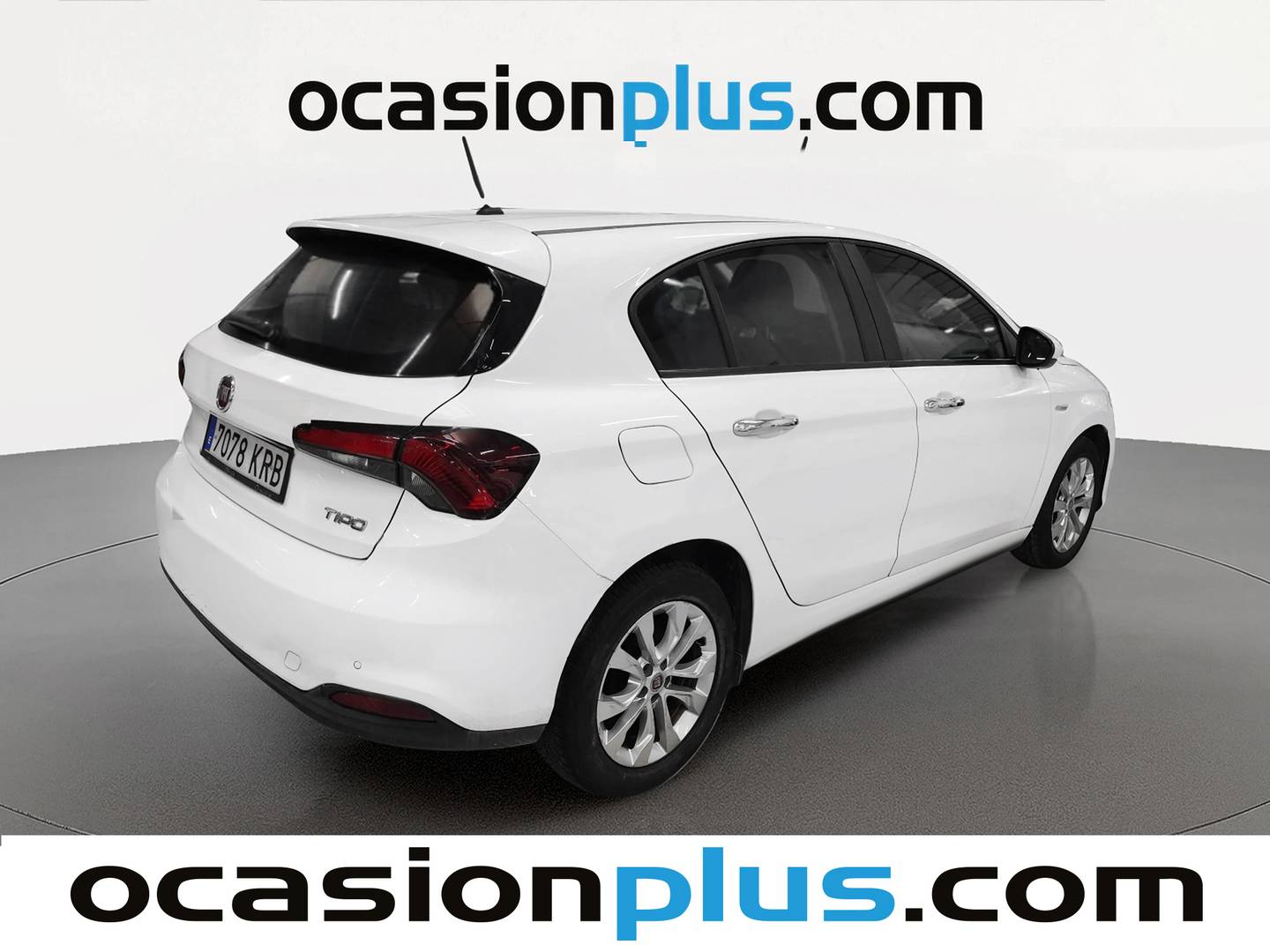 Foto trasera Fiat Tipo Fiat Tipo 1.4 16v Easy (95 CV) izquierda