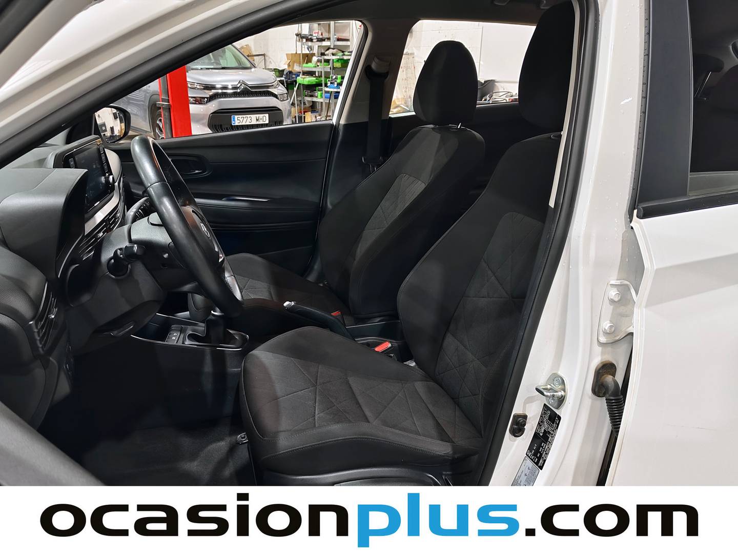 Foto asientos delanteros Hyundai Bayon Hyundai Bayon 1.0 TGDI 48V Maxx (100 CV)