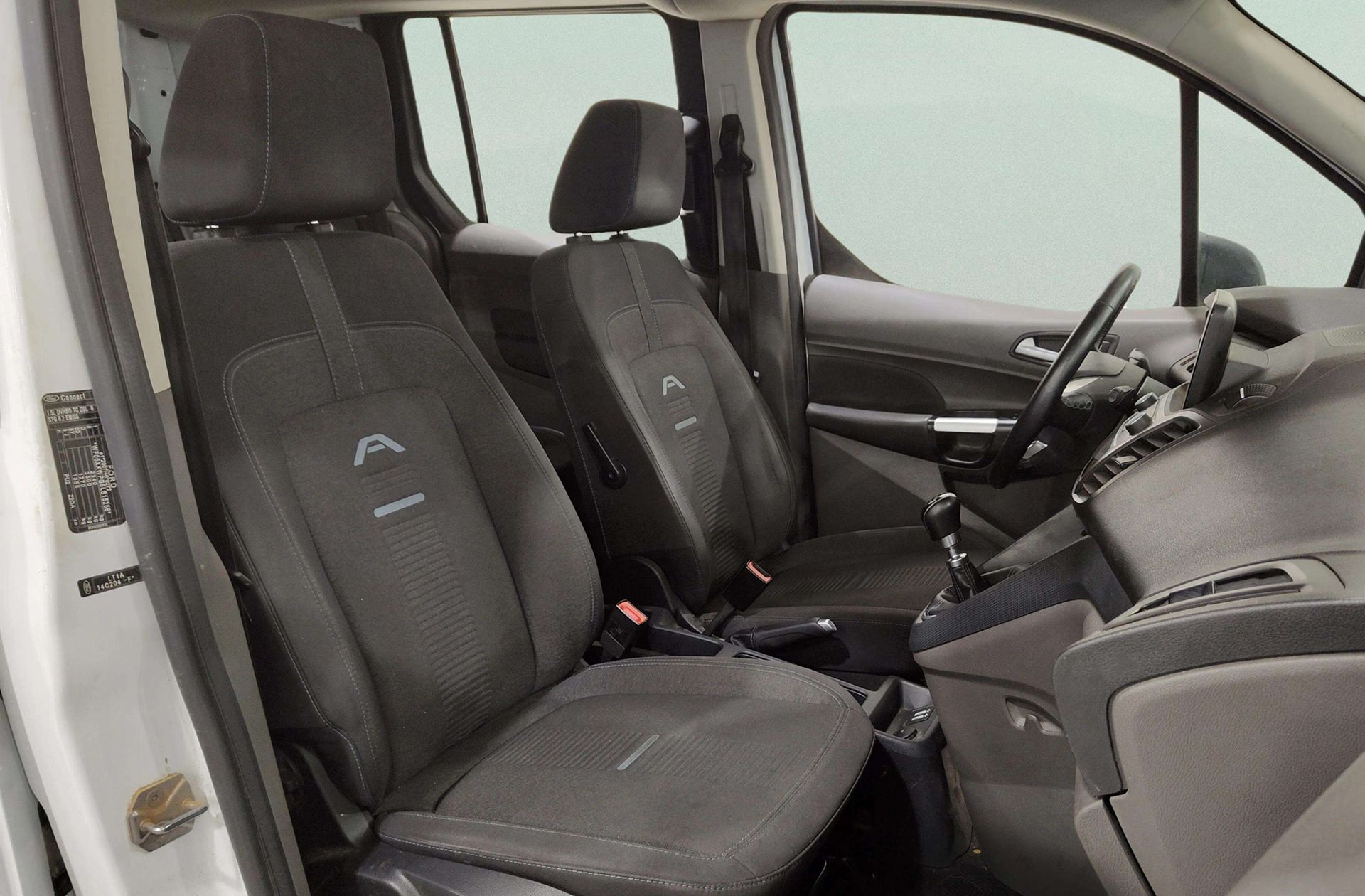 Ford Transit Connect Kombi 1.5 TDCi Ambiente 220 L1 - foto 17