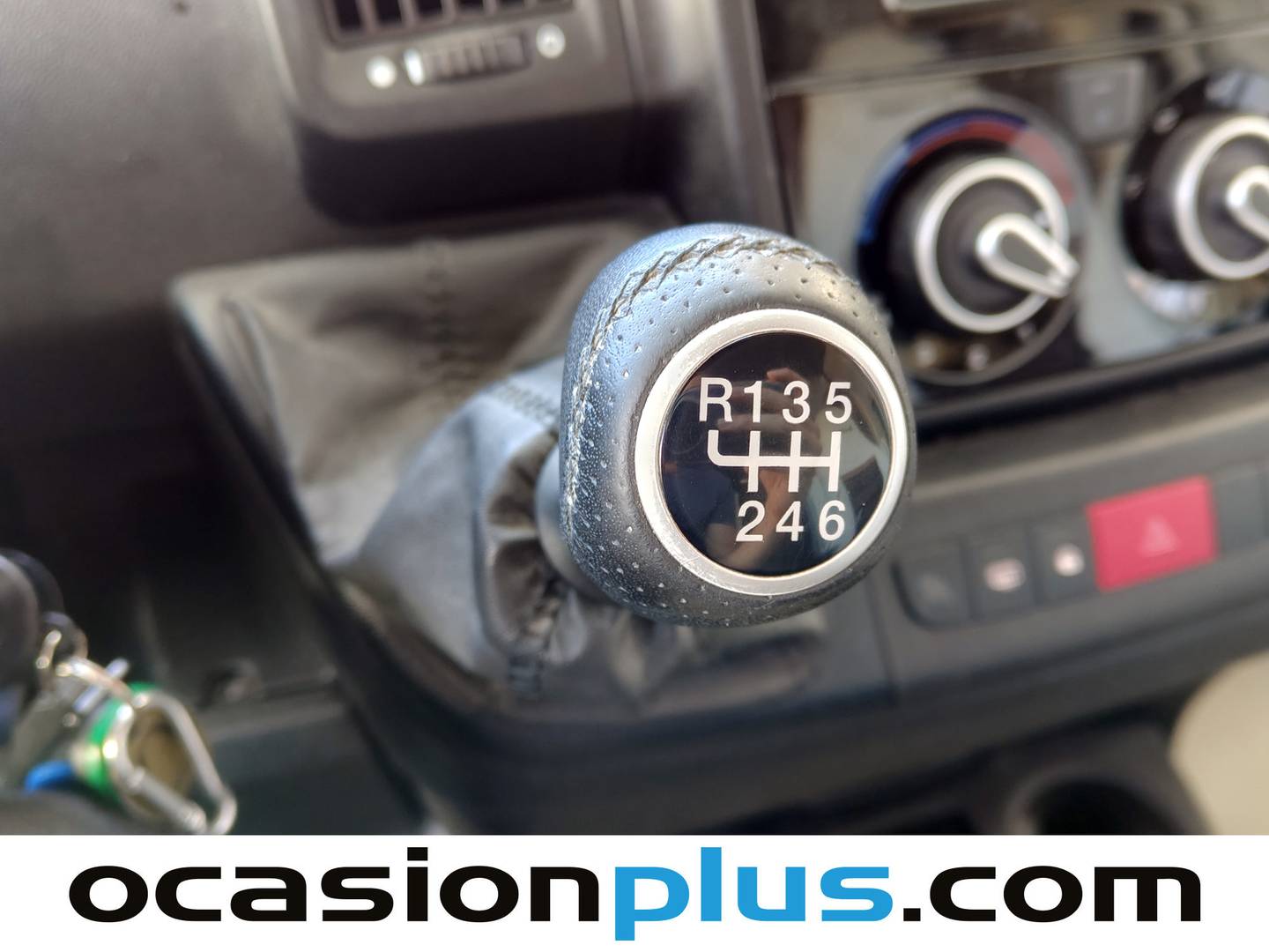 Benimar Sport 323 Benimar Sport 323 Design (150 CV) 7 Plazas de segunda mano