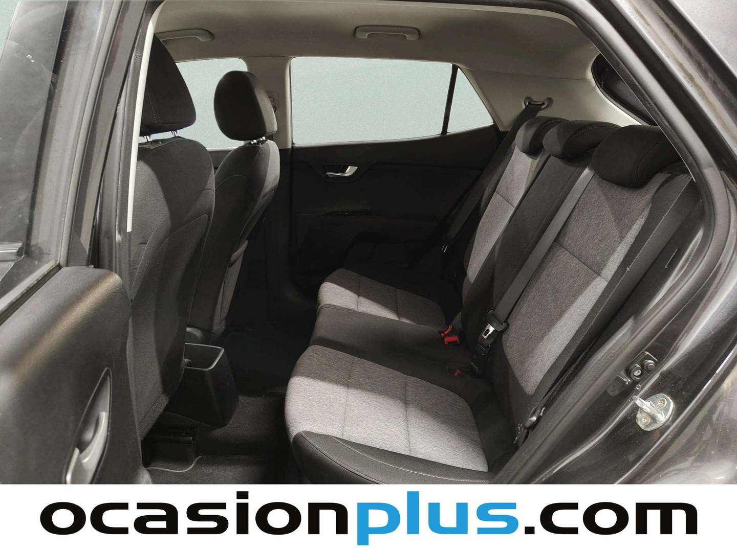 Foto asientos traseros KIA Stonic KIA Stonic 1.0 T-GDi Concept (100 CV)