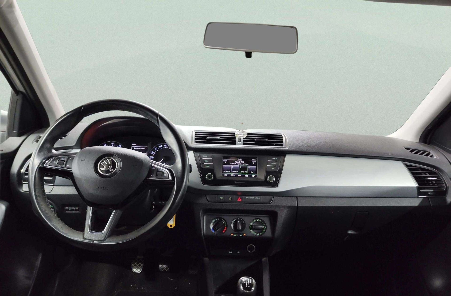 Škoda Fabia 1.2 TSI Ambition - foto 6