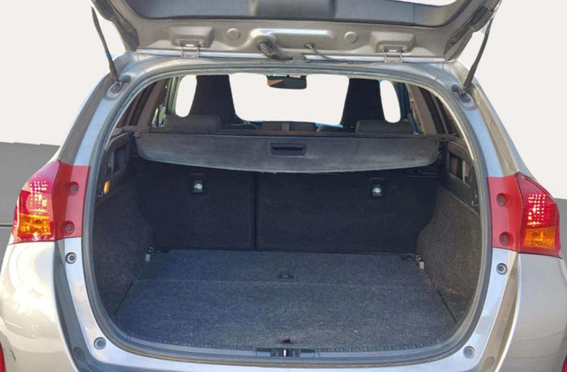 Toyota Auris 120D Touring Sports Active - foto 14