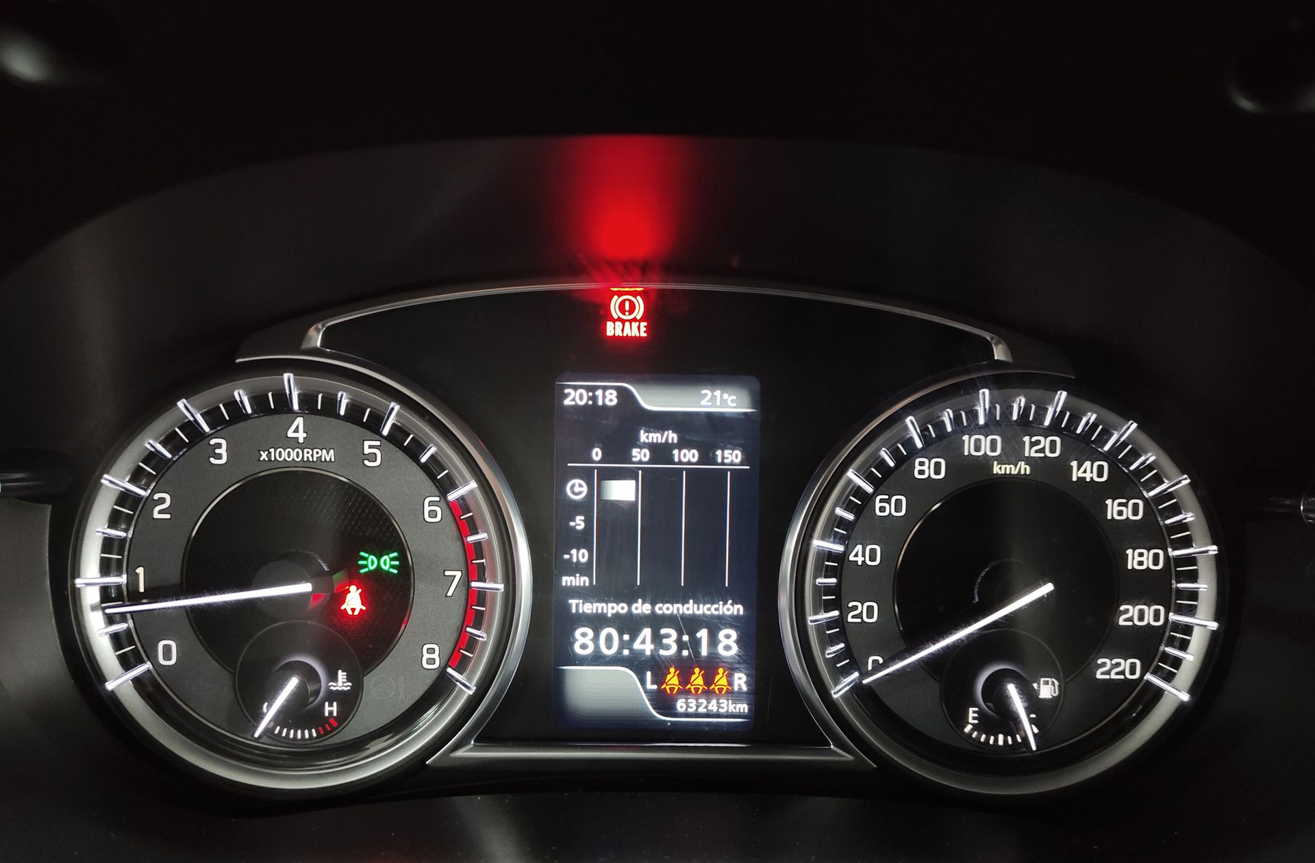 Suzuki Vitara 1.4 Turbo Mild Hybrid GLE - foto 22