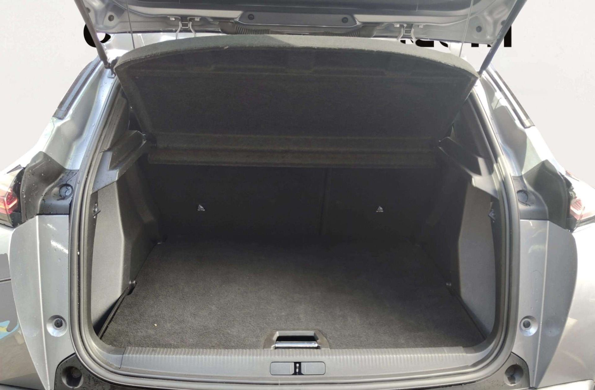 Peugeot 2008 Allure Hybrid eDCS6 - foto 19
