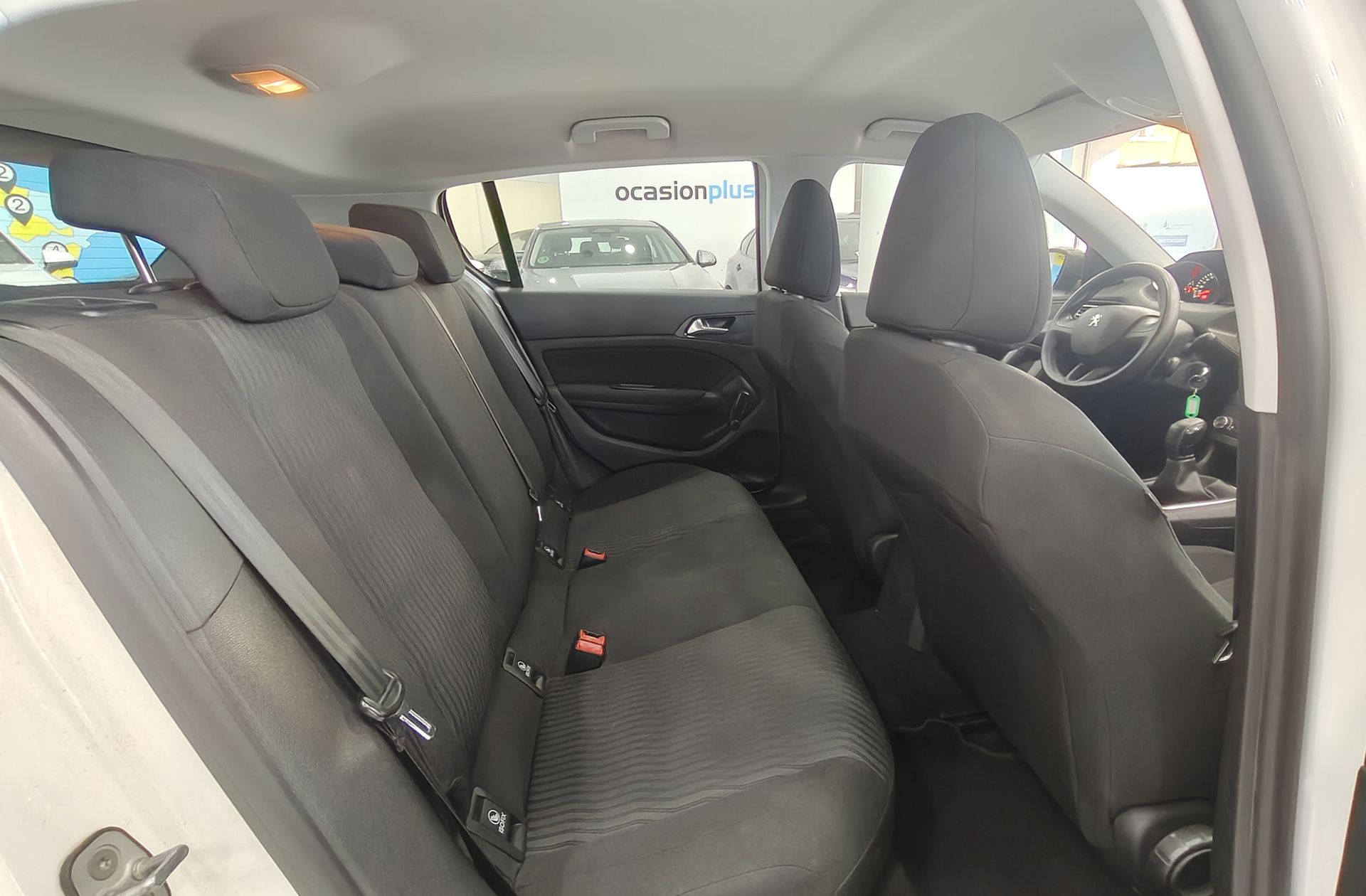 Peugeot 308 1.2 PureTech Access - foto 13