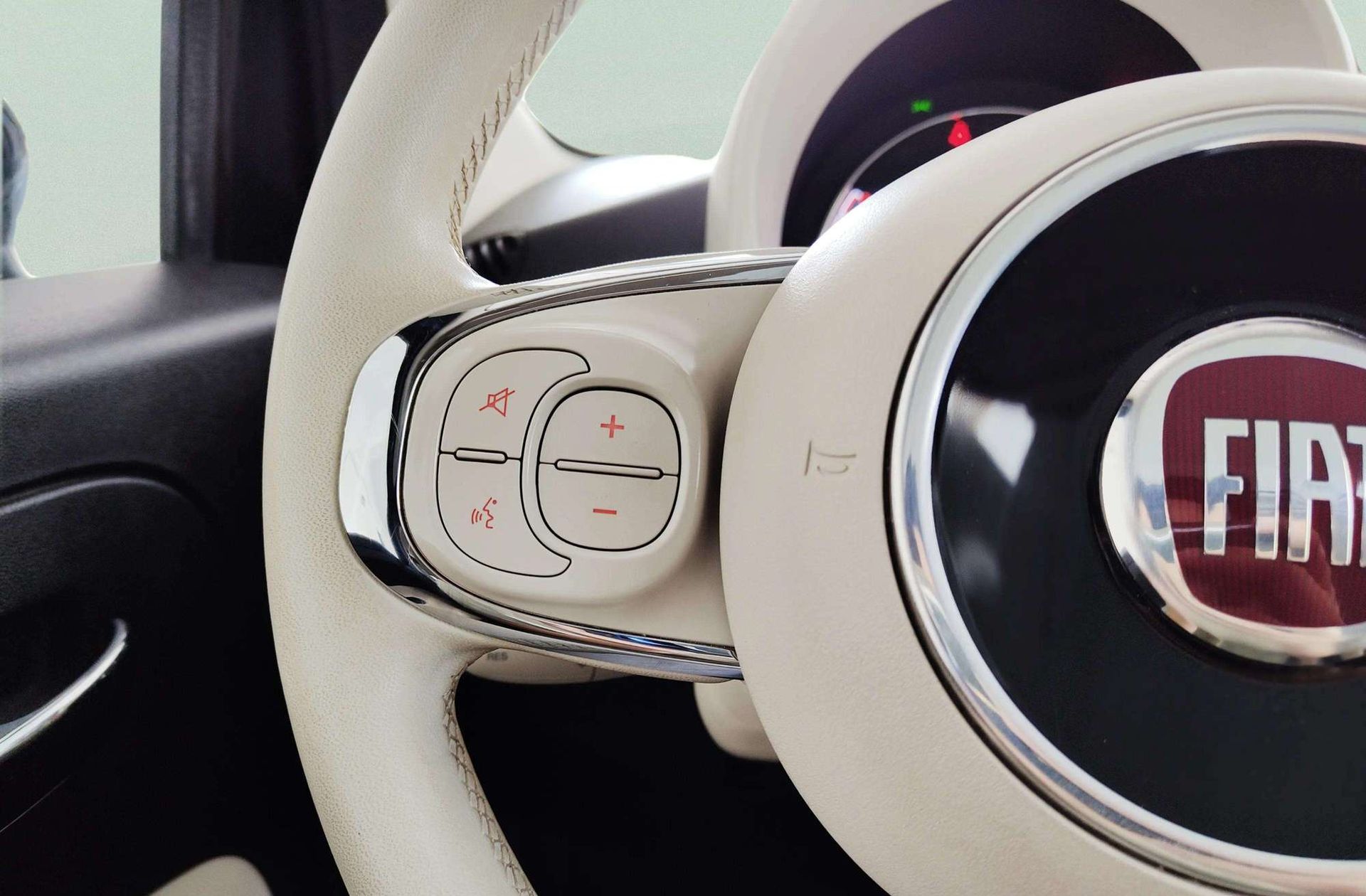 Fiat 500 Dolcevita 1.0 Hybrid - foto 23