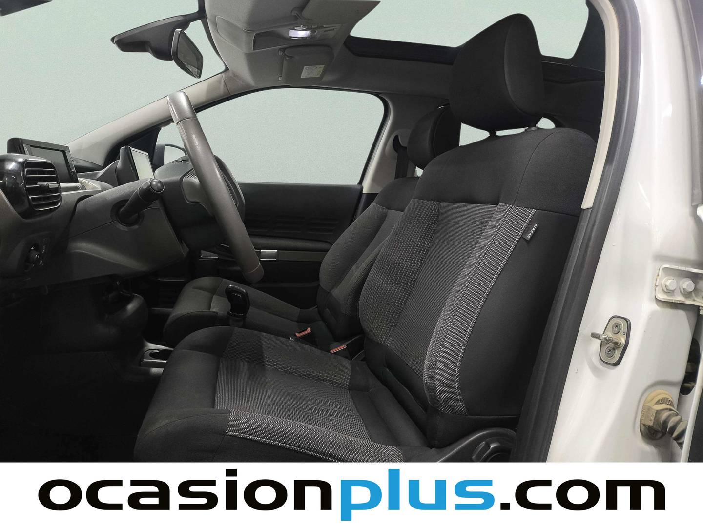 Foto asientos delanteros Citroën C4 Cactus Citroën C4 Cactus PureTech 110 S&S Shine Edition (110 CV)