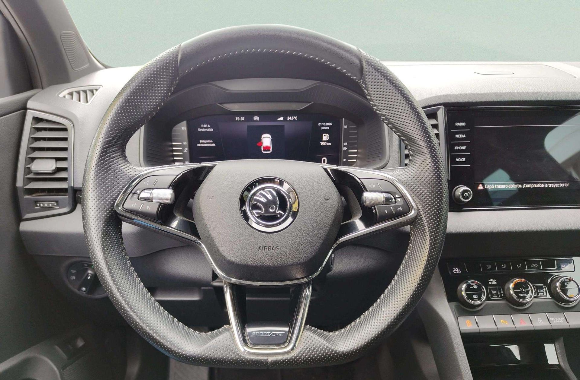 Škoda Karoq 1.5 TSI ACT Sportline - foto 23