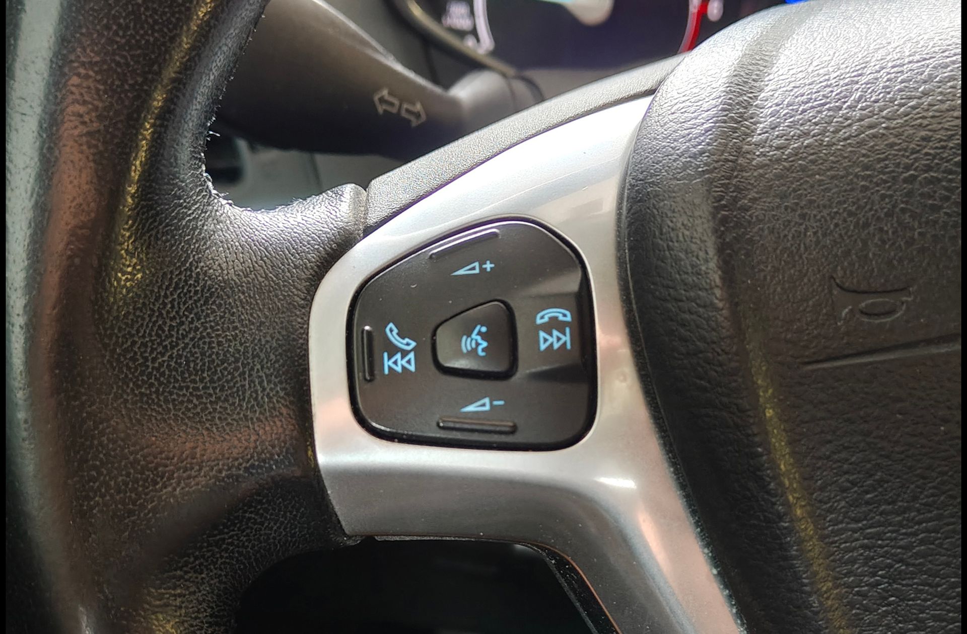 Ford B-Max 1.0 EcoBoost Trend - foto 22