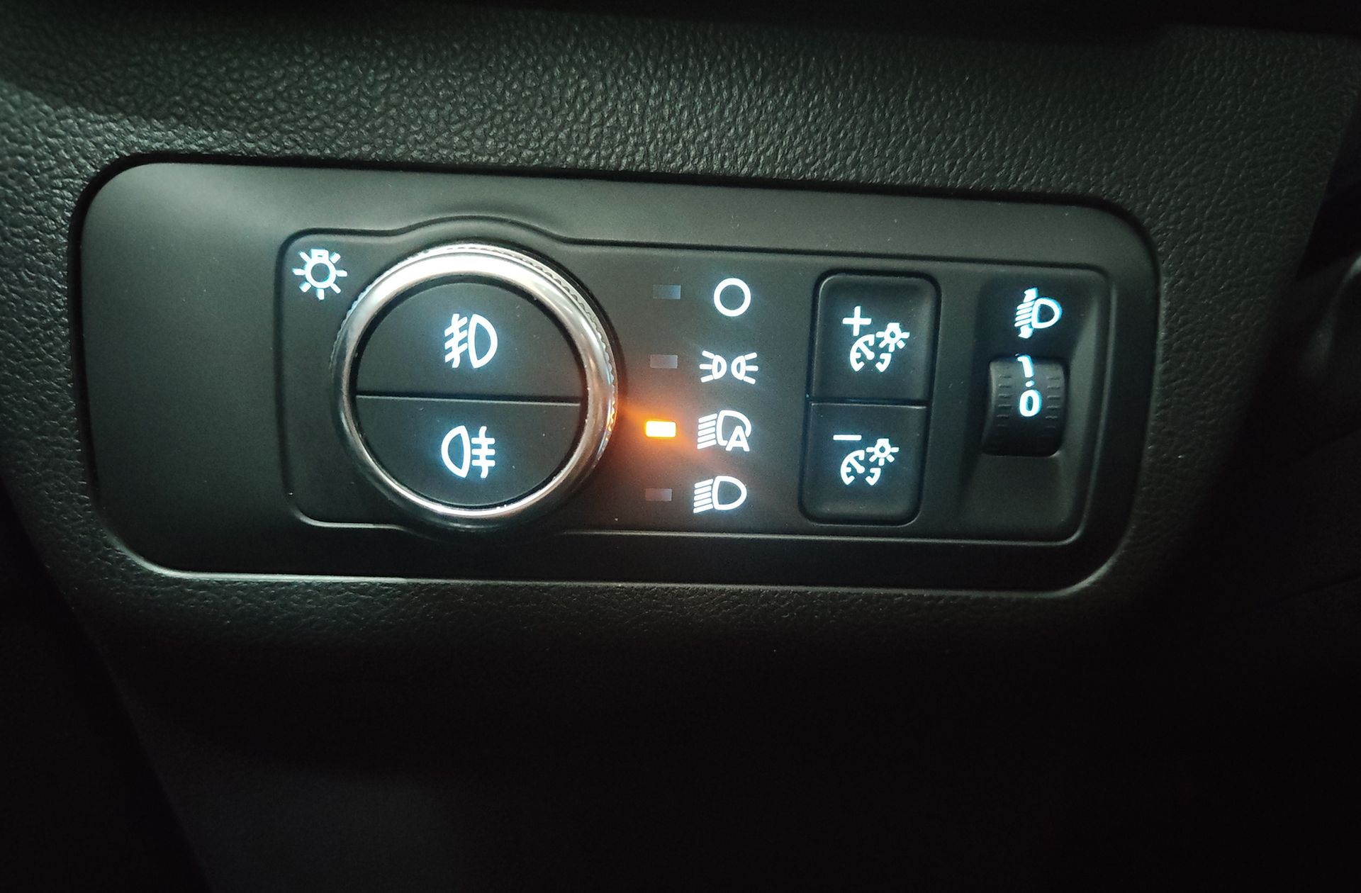 Ford Kuga 1.5 EcoBlue Trend - foto 24