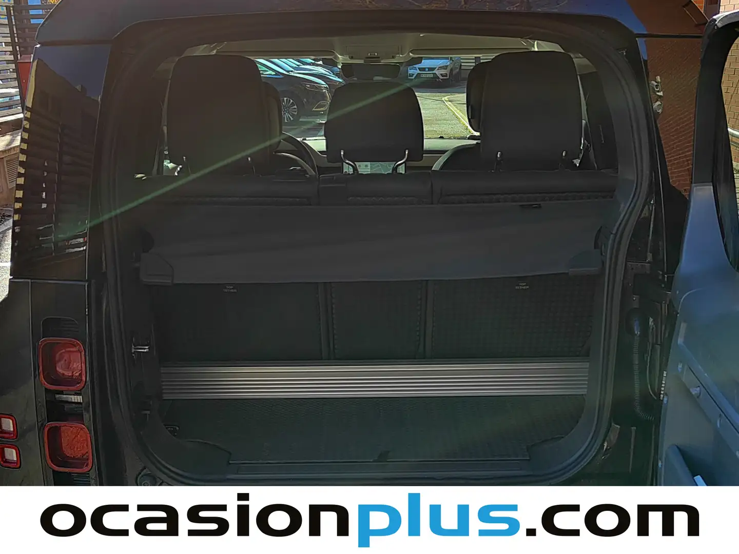 Foto Land Rover Defender Land Rover Defender 90 3.0 I6 MHEV X-Dynamic HSE 4WD AT  (400 CV)