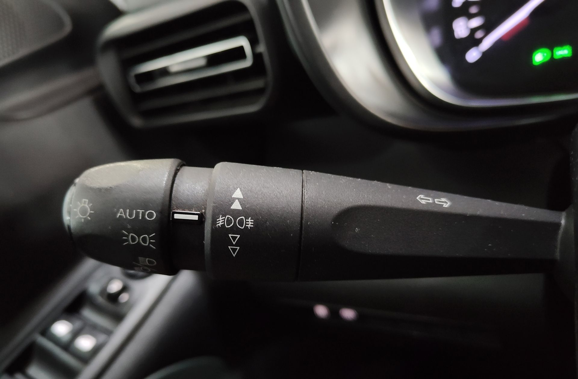 Citroën Berlingo BlueHDi 130 Talla M Shine - foto 24