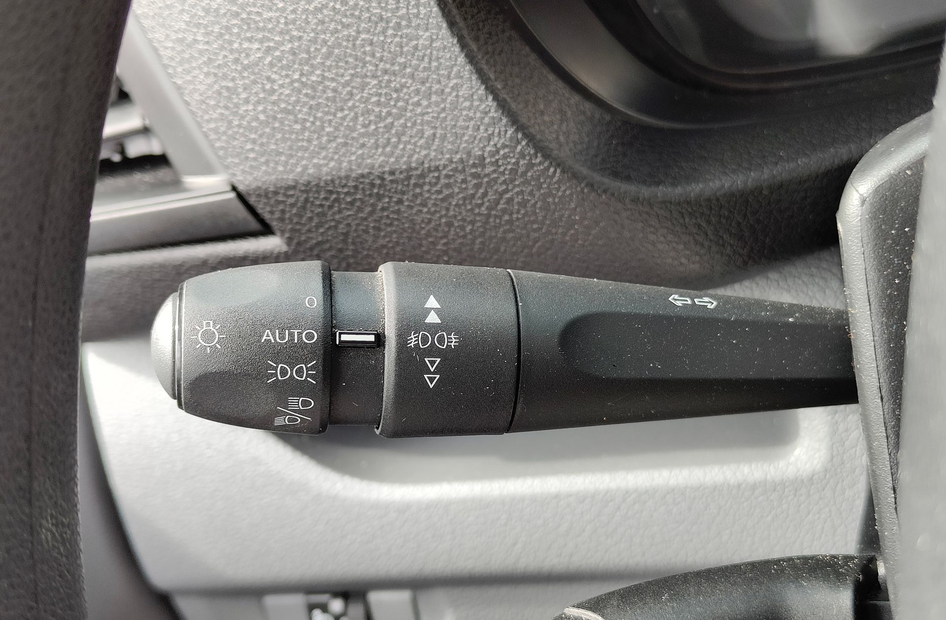 Fiat Scudo Furgon 1.5 BlueHDi L1 Business - foto 22