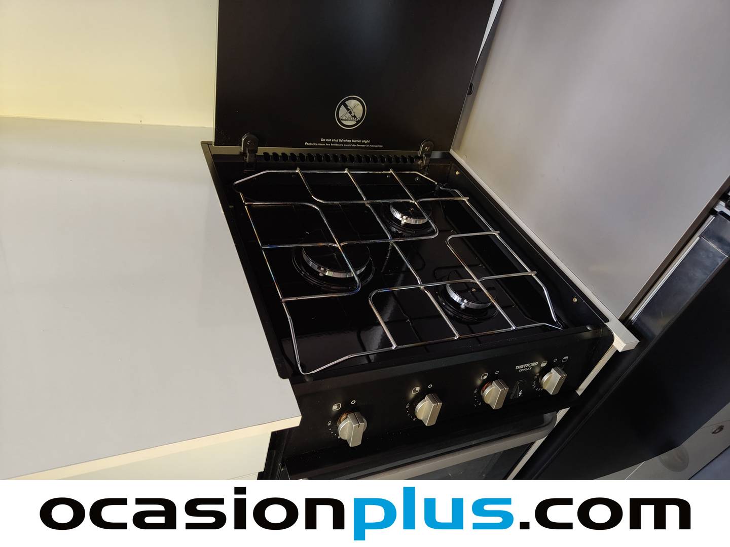 Foto Fiat Ducato Fiat Ducato Furgon Maxi 2.2 Multijet 35 L4H2 (180 CV) Camperizada 4 Plazas