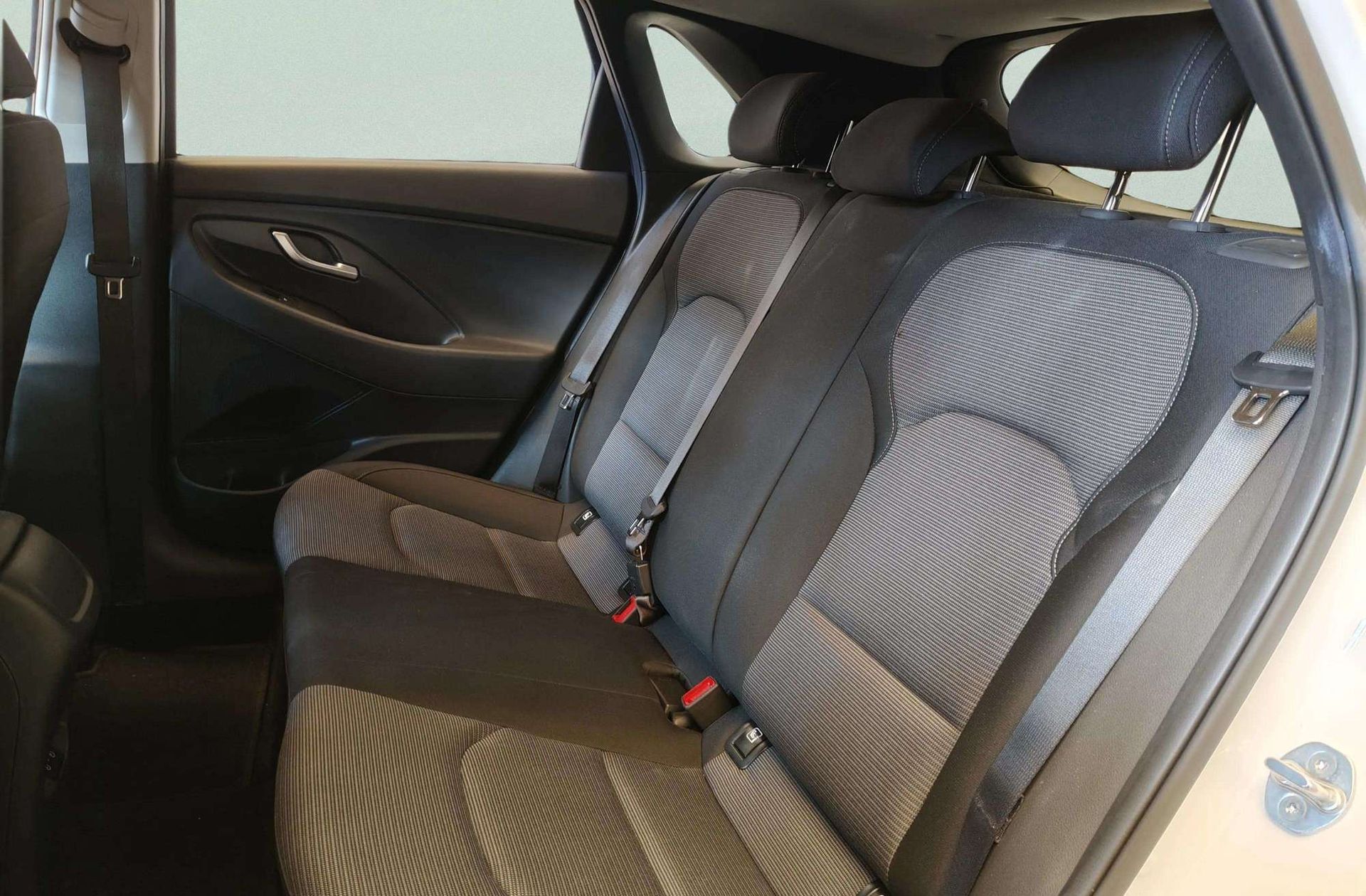 Hyundai i30 1.5 DPI Klass - foto 11