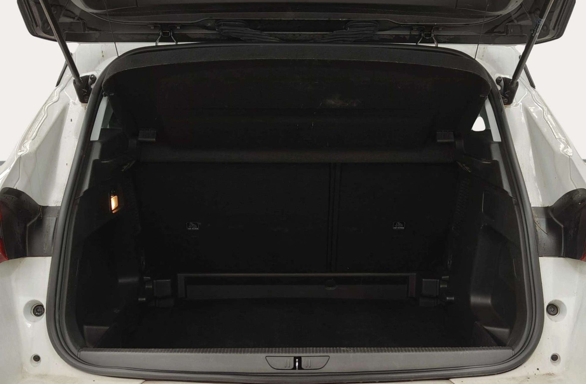 Opel Grandland 1.5 CDTi Design Tech - foto 24