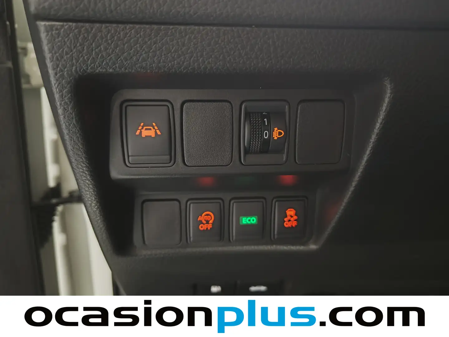 Foto Nissan QASHQAI Nissan Qashqai DIG-T 115 N-Connecta 4x2 XTronic (115 CV)