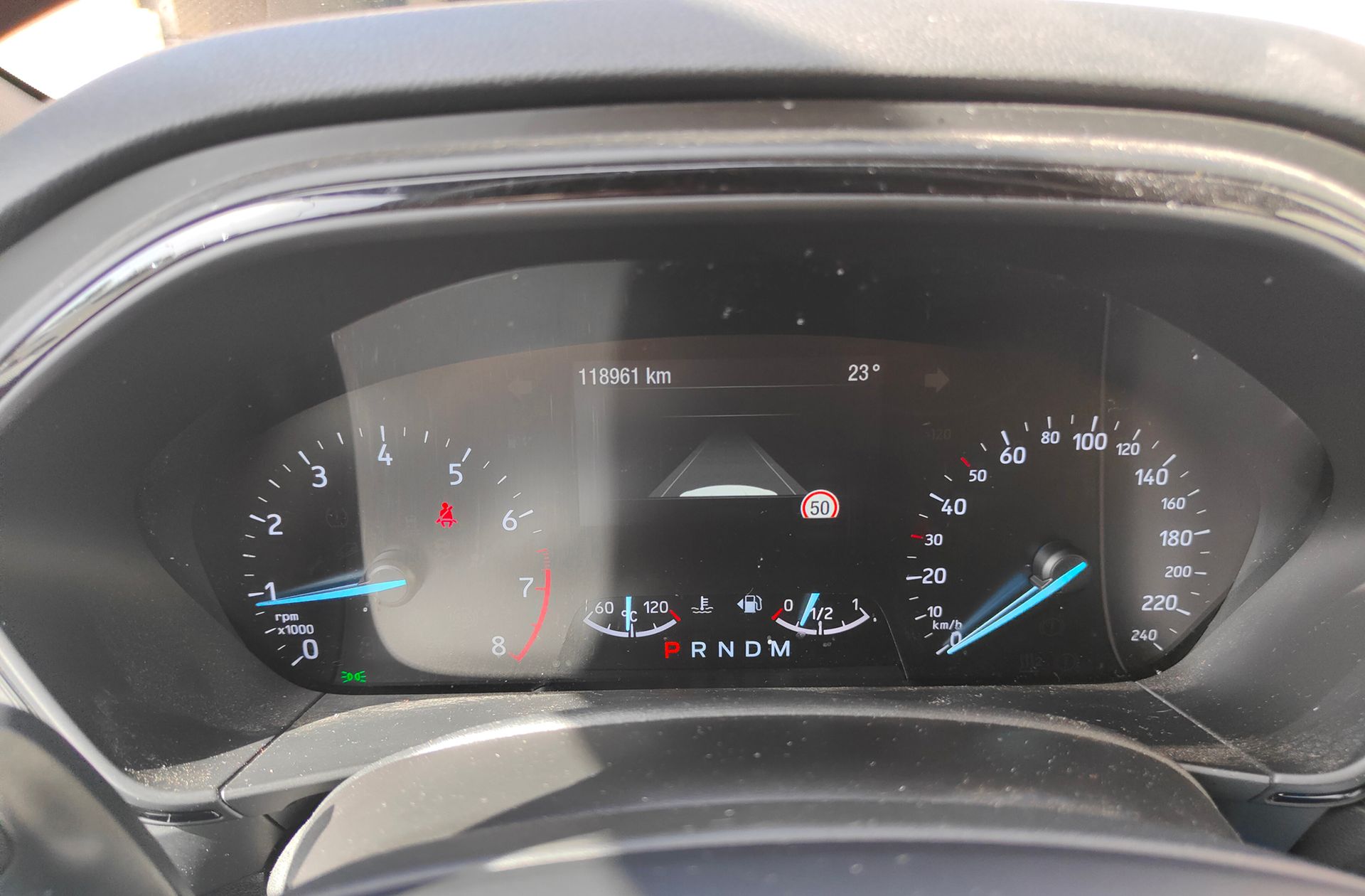 Ford Focus 1.0 EcoBoost ST-Line - foto 27