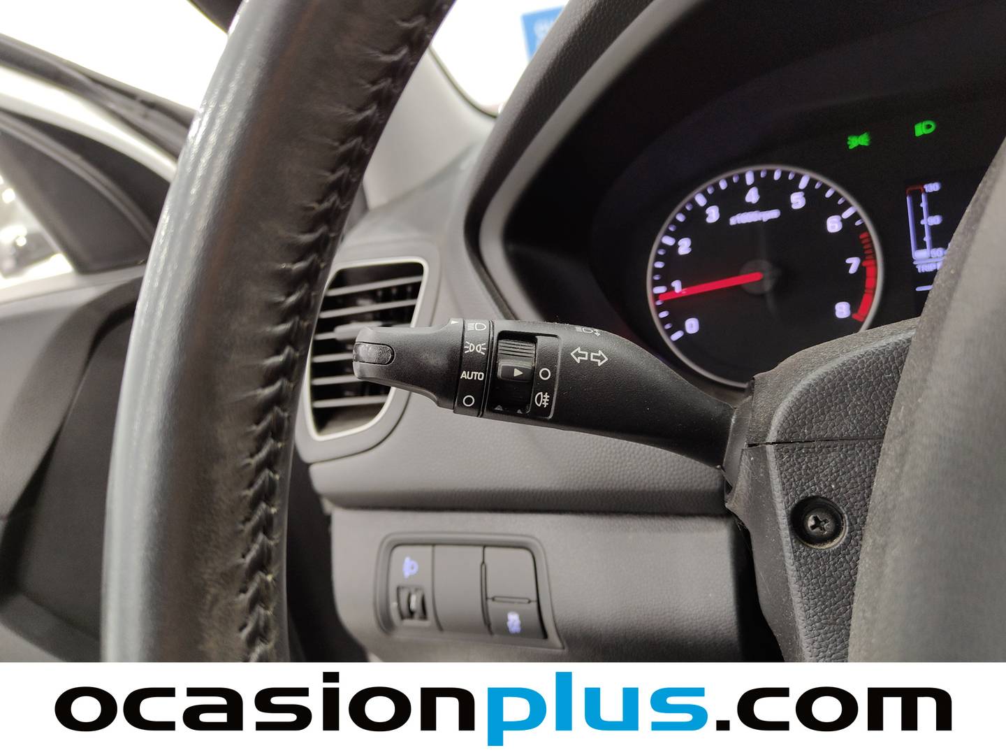 Foto Hyundai i20 Hyundai i20 1.2 MPI Essence LE  (75 CV)