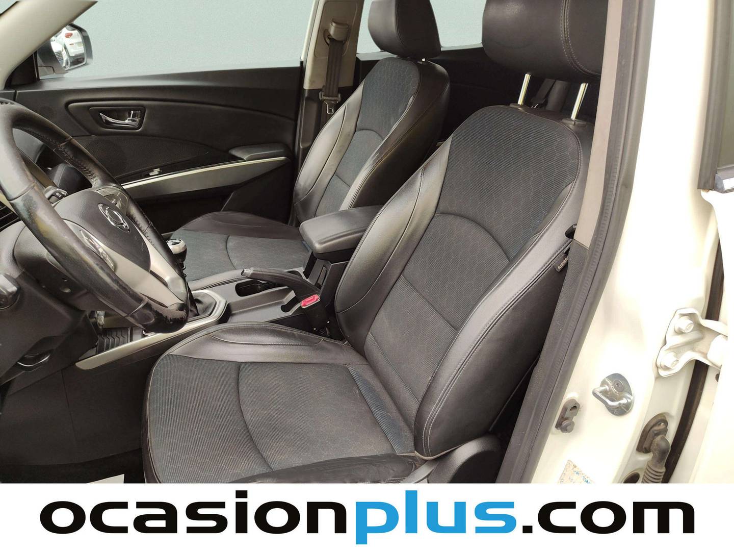 Foto asientos delanteros SsangYong Tivoli SsangYong Tivoli D16T Limited 4x2  (115 CV)
