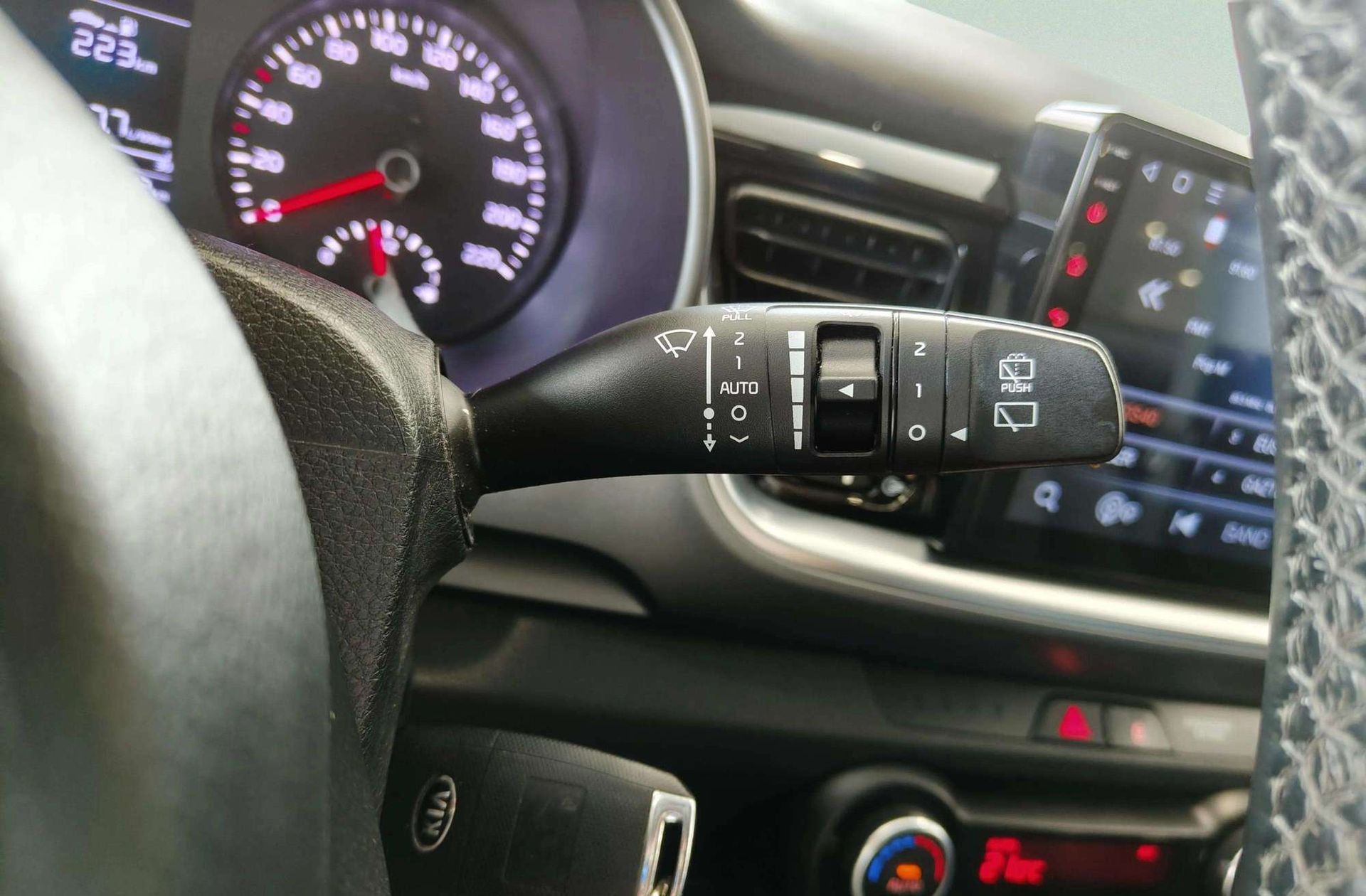 Kia Stonic 1.0 T-GDi Drive - foto 28