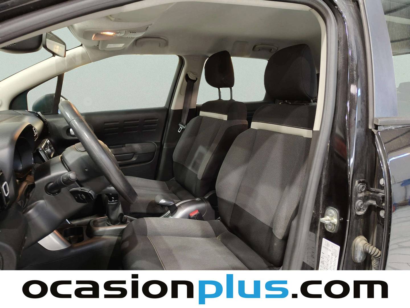 Foto asientos delanteros Citroën C3 Aircross Citroen C3 Aircross PureTech 82 Live (82 CV)