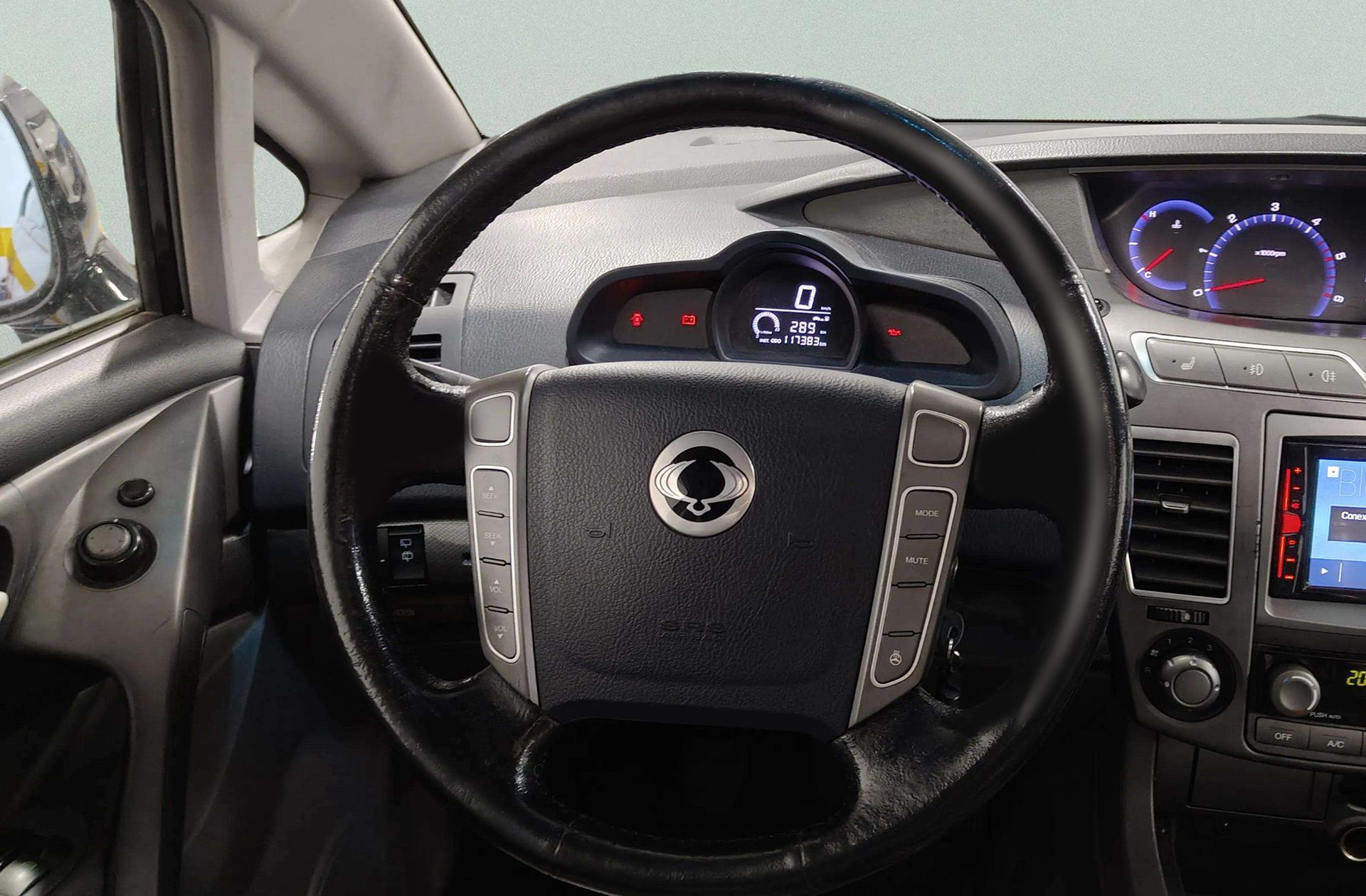 SsangYong Rodius 2.0 e-Xdi Limited 7 plazas - foto 24