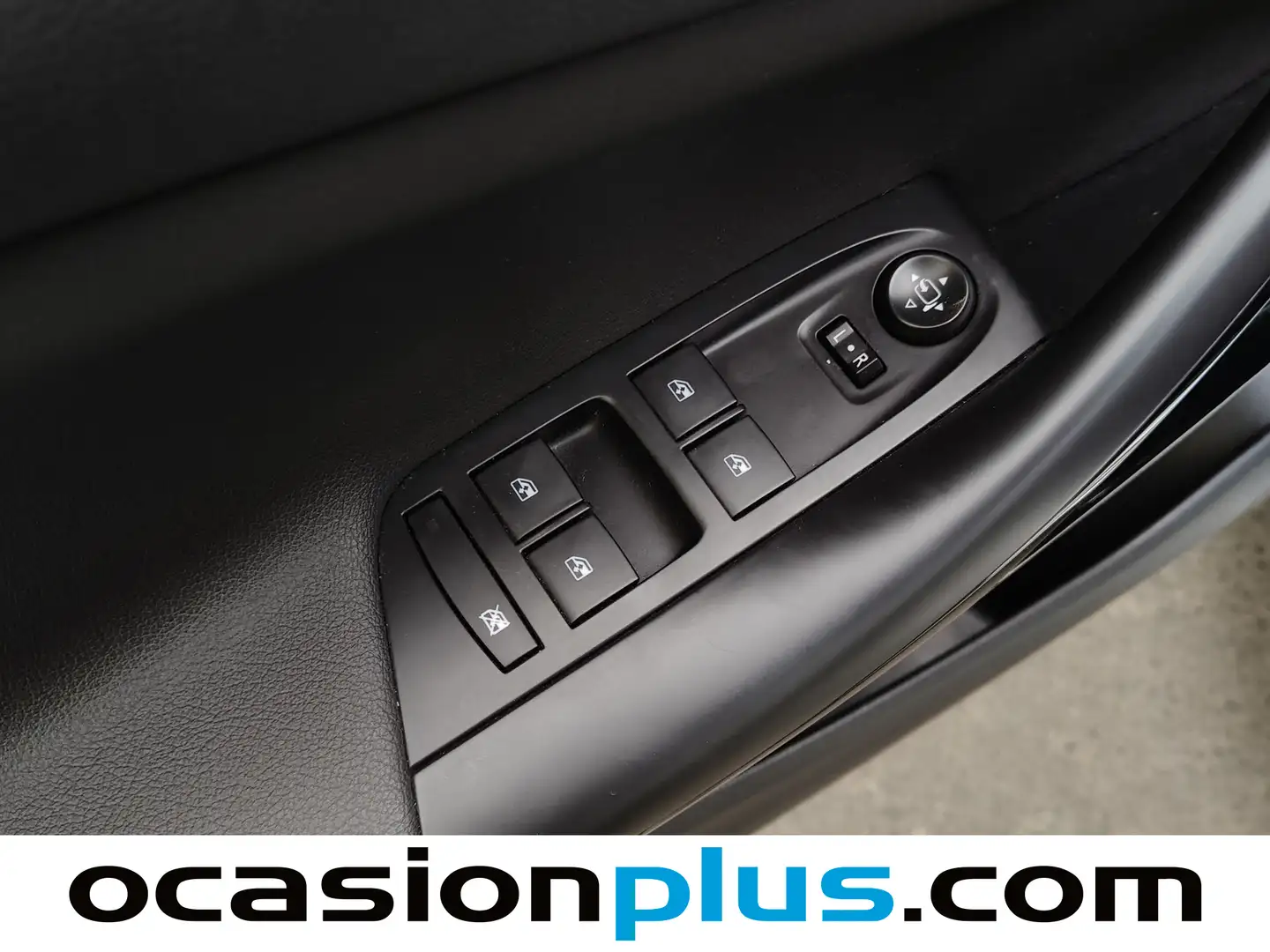 Foto Opel Astra Opel Astra 1.2 Turbo SHR Elegance (145 CV)