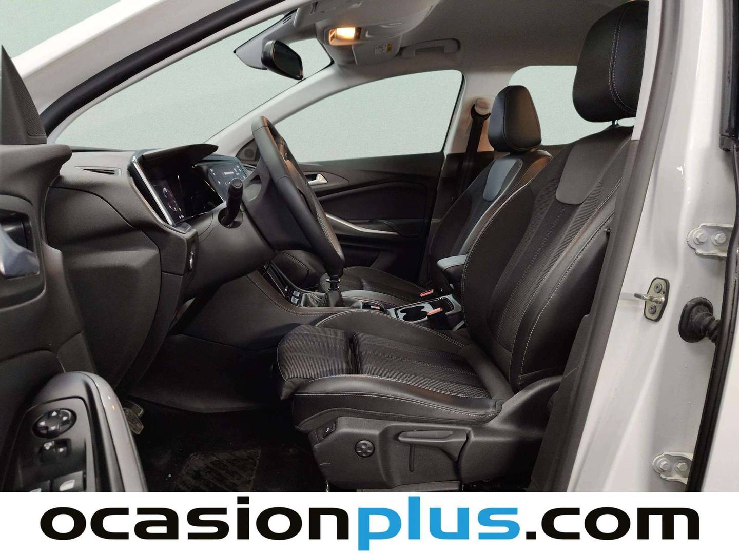 Foto asientos delanteros Opel Grandland Opel Grandland 1.2 Turbo XHT S&S GS (130 CV)
