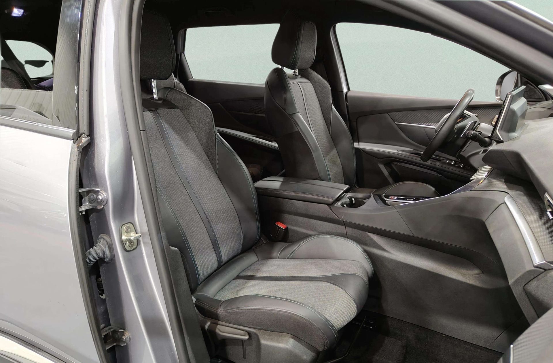 Peugeot 5008 1.2 Allure Pack eDCS6 7 plazas - foto 21