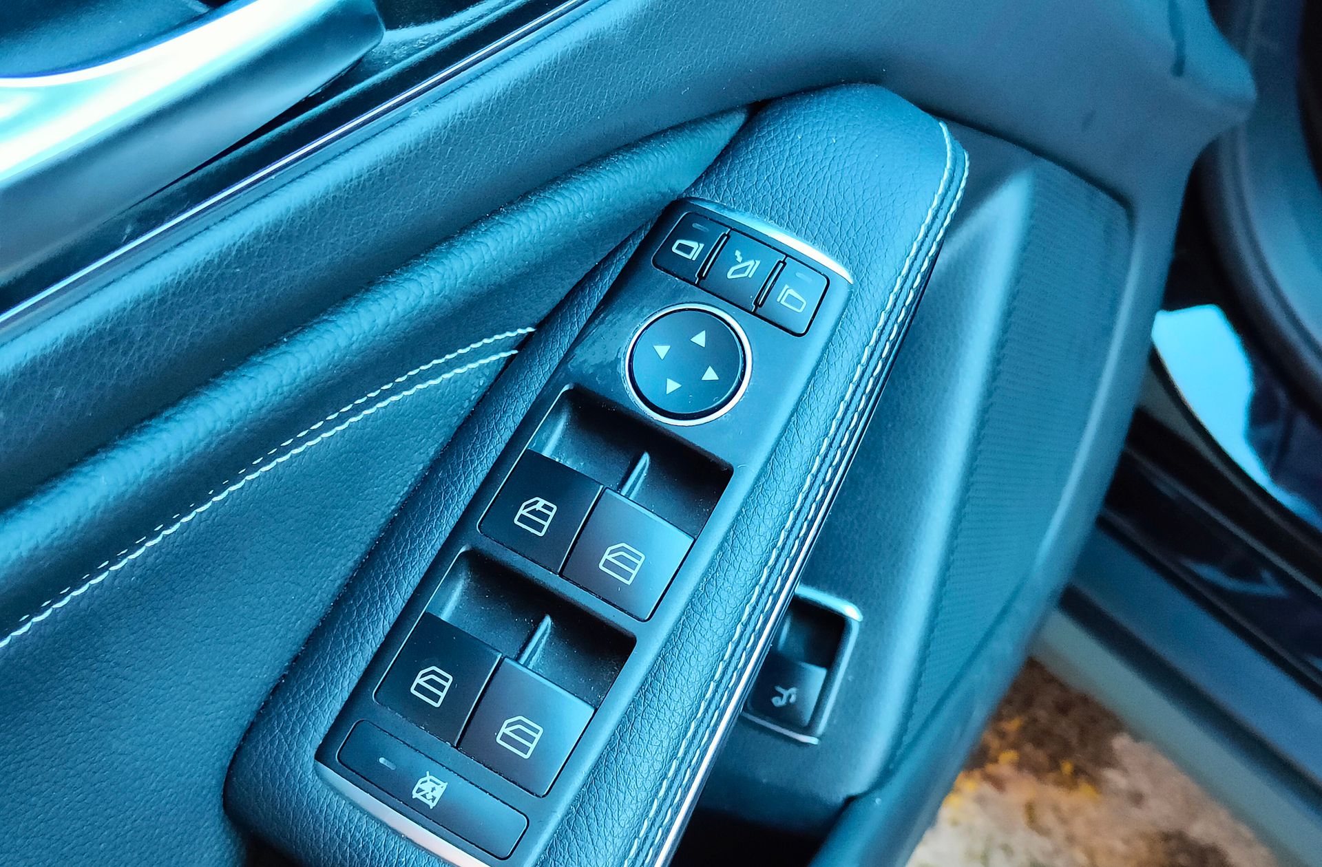 Mercedes-Benz GLA 200 - foto 36
