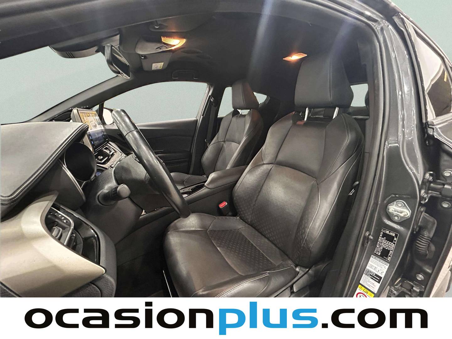 Foto asientos delanteros Toyota C-HR Toyota C-HR 1.8 125H Style Plus (122 CV)