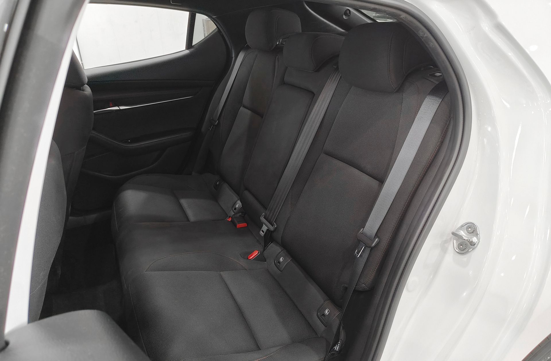Mazda Mazda3 2.0 e-SKYACTIV-G Homura - foto 14