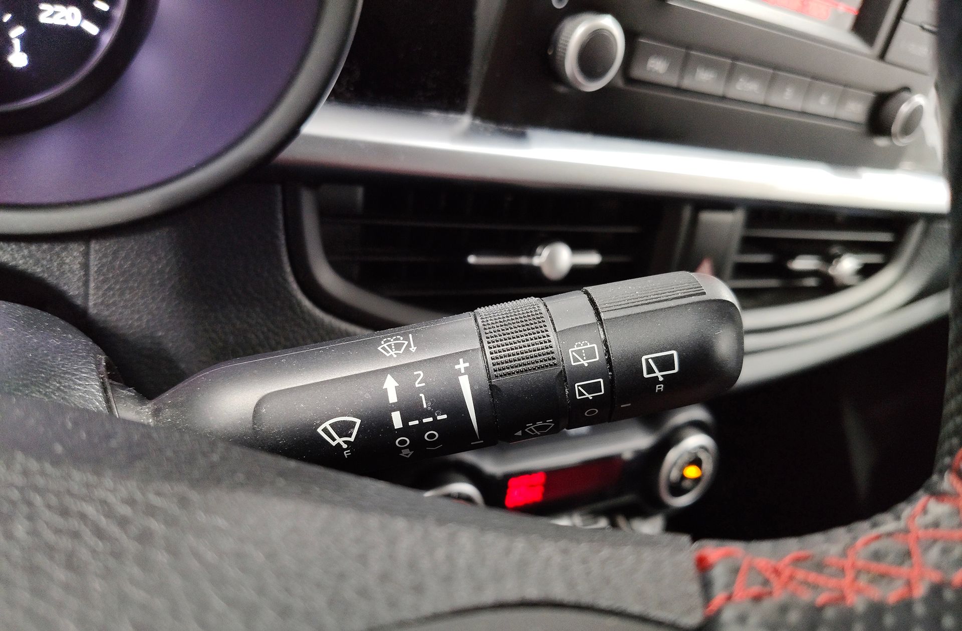 Kia Picanto 1.2 DPi GT Line - foto 24