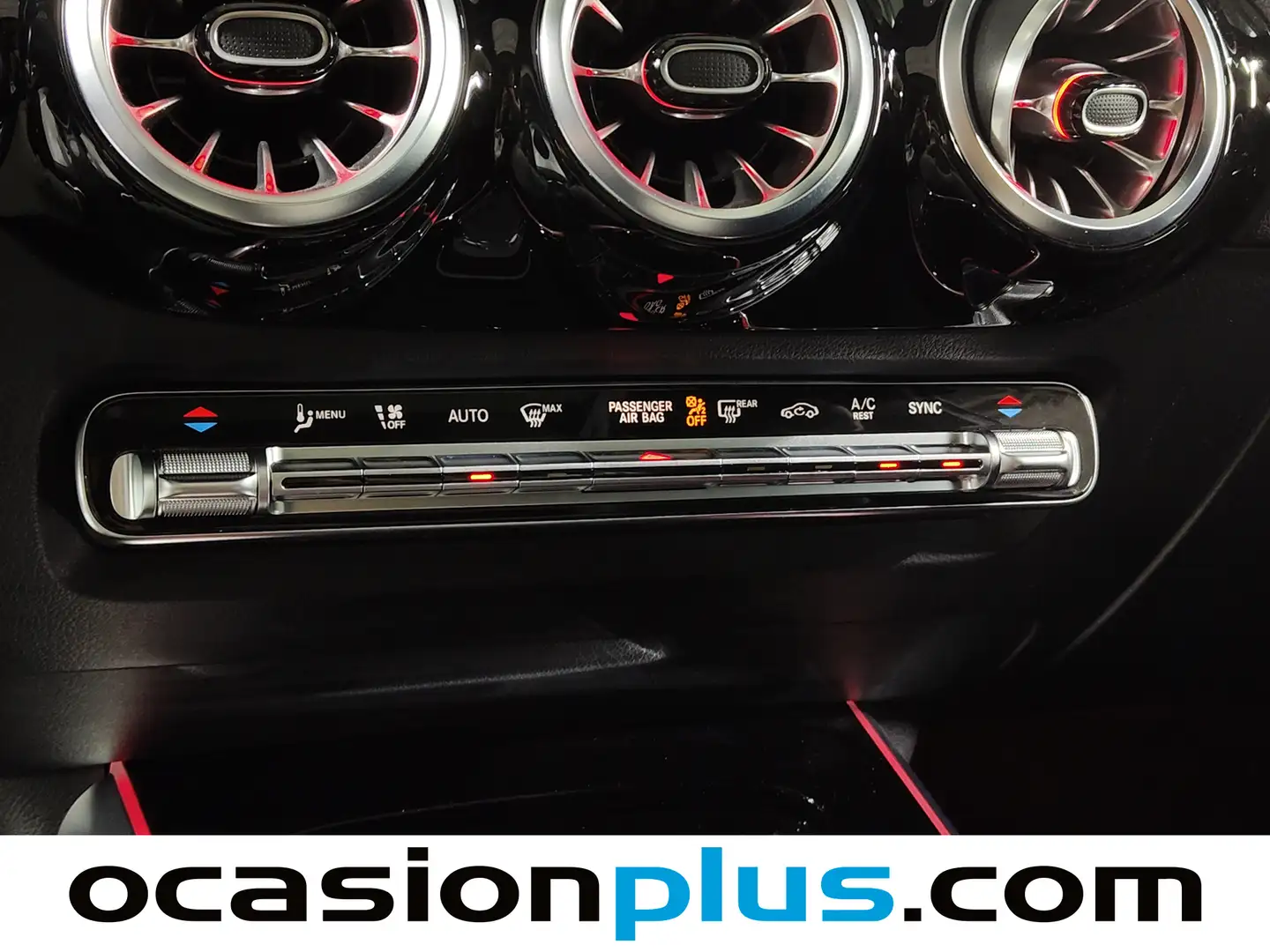 Foto Mercedes GLA Mercedes-Benz GLA 200 D (150 CV) Pack AMG