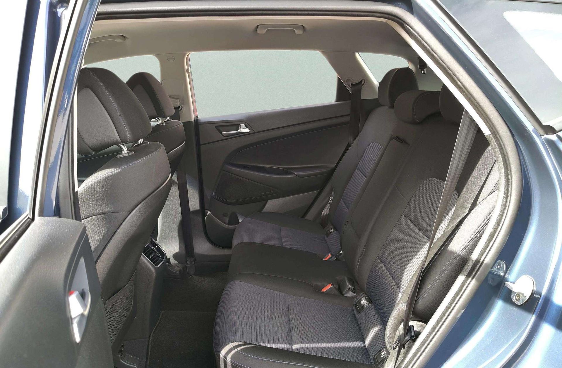 Hyundai Tucson 1.6 GDI BlueDrive 25 Aniversario 4x2 - foto 12