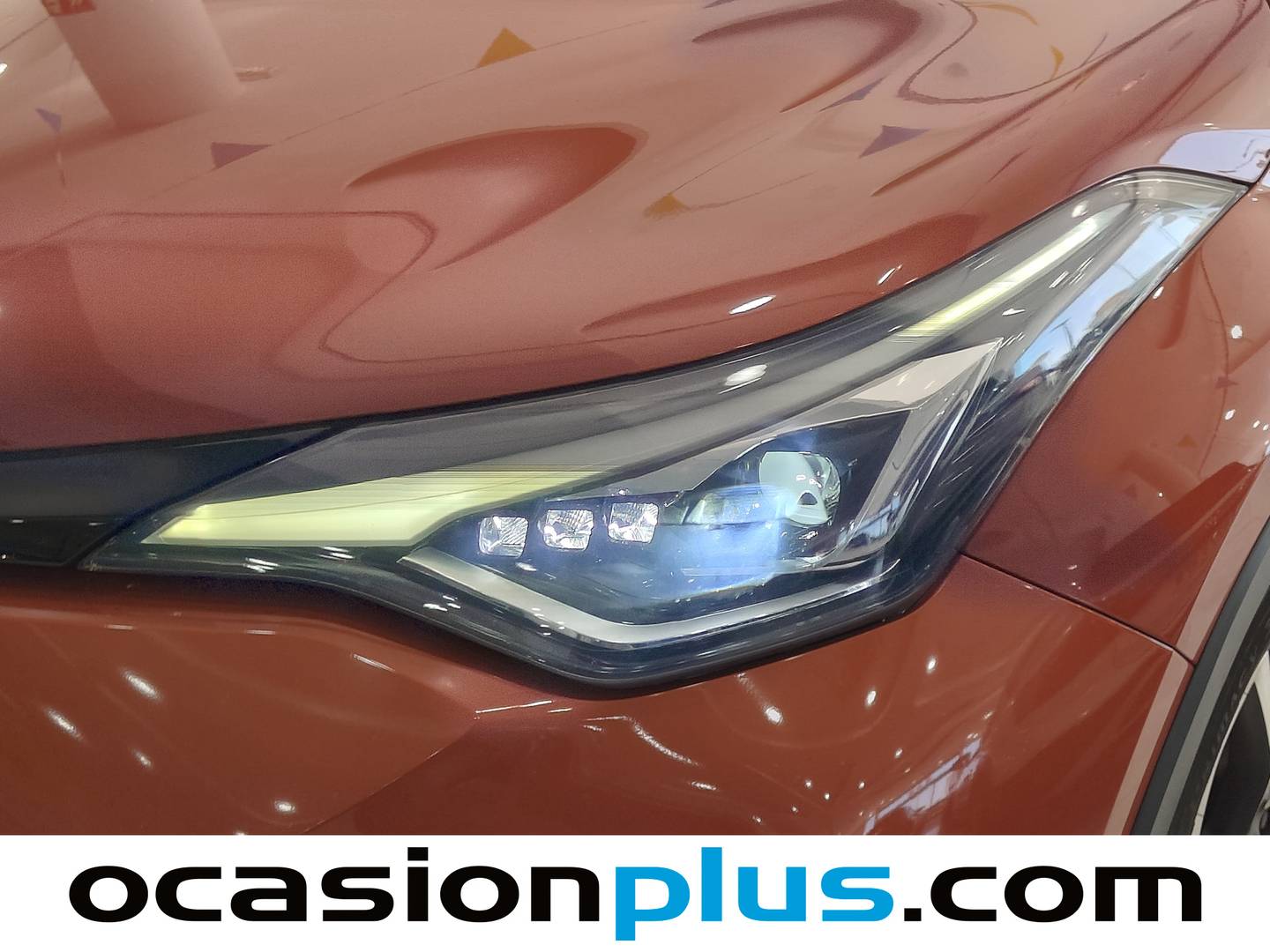 Extras del Toyota C-HR Toyota C-HR 180H Advance (184 CV)