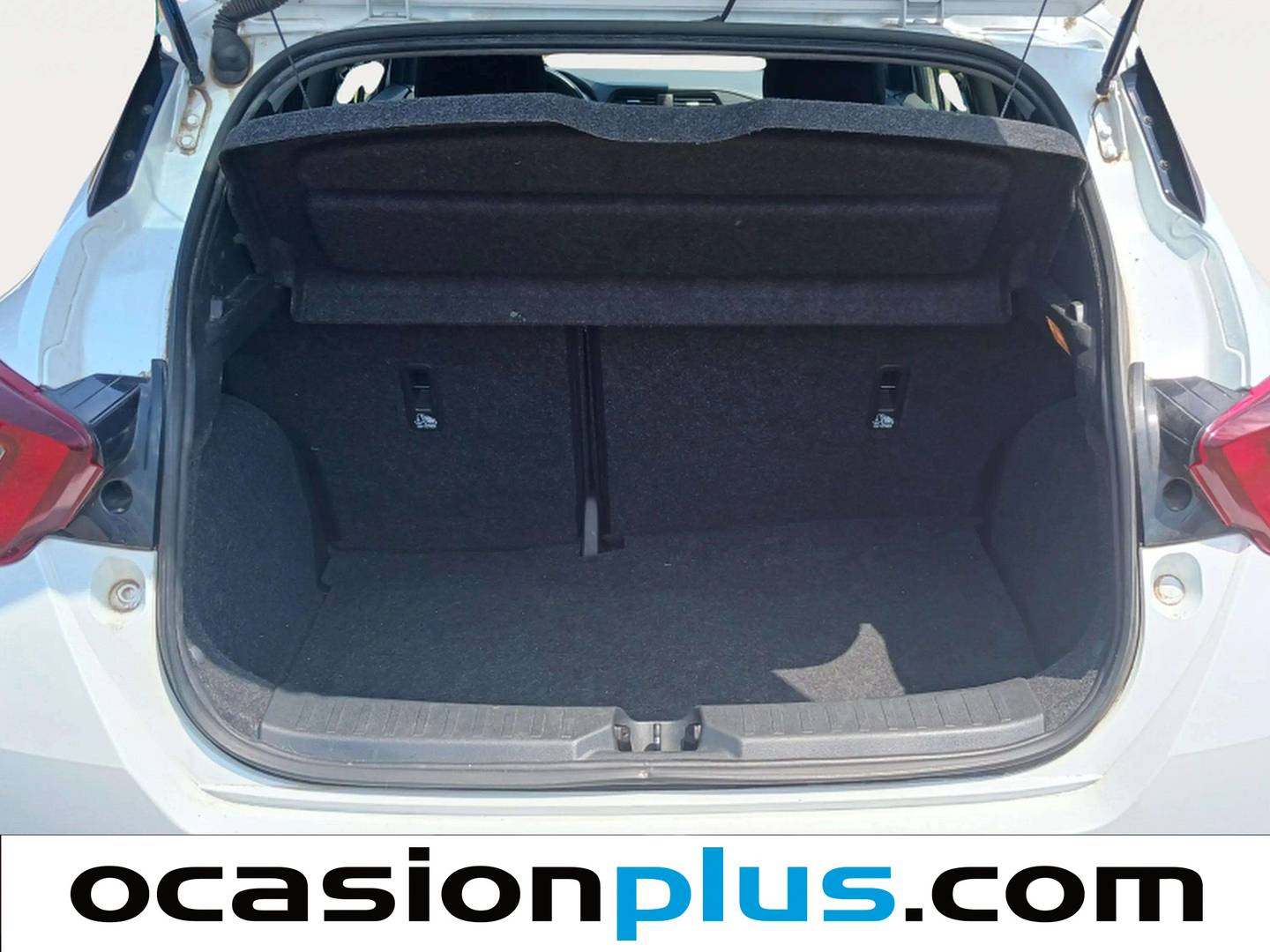 Fotos maletero Nissan Micra Nissan Micra IG-T N-Connecta (100 CV)