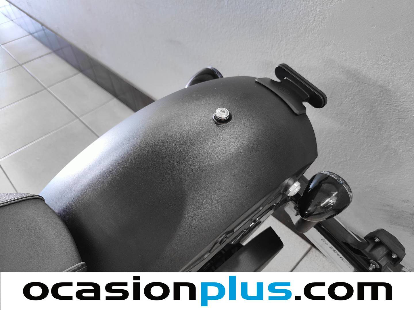 Foto Indian Scout Sixty Bobber Indian Scout Sixty Bobber Sixty Boober (45 CV)