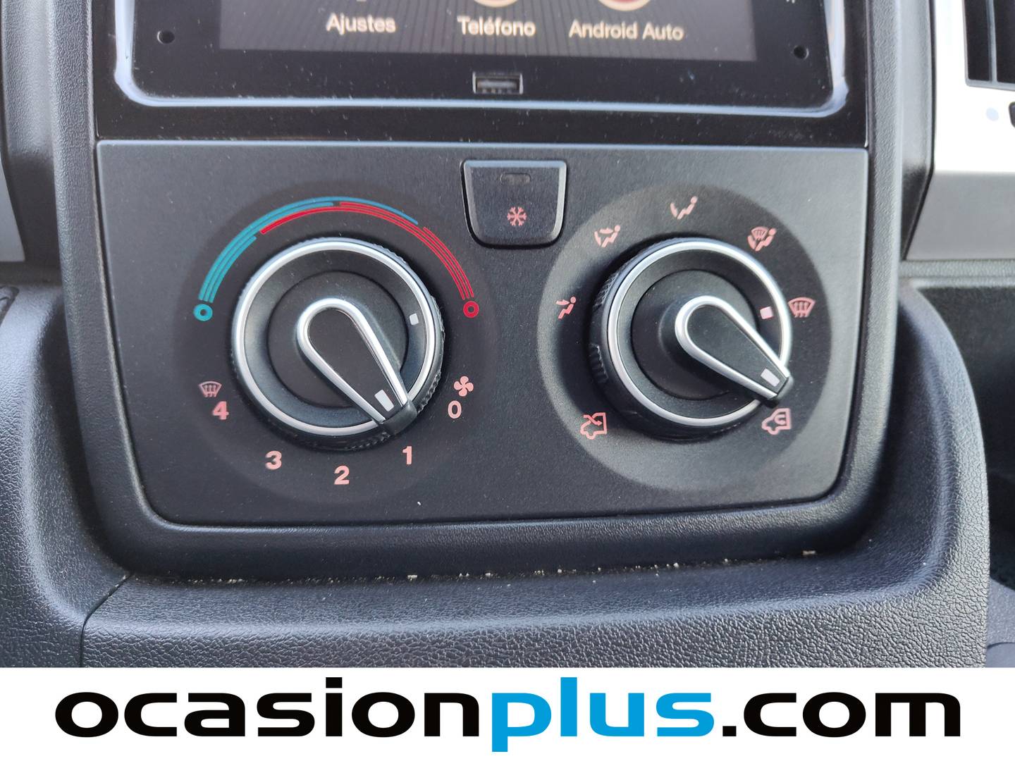 Foto Peugeot Boxer Peugeot Boxer Furgon BlueHDi 140 S&S 335 L3H2 (140 CV)