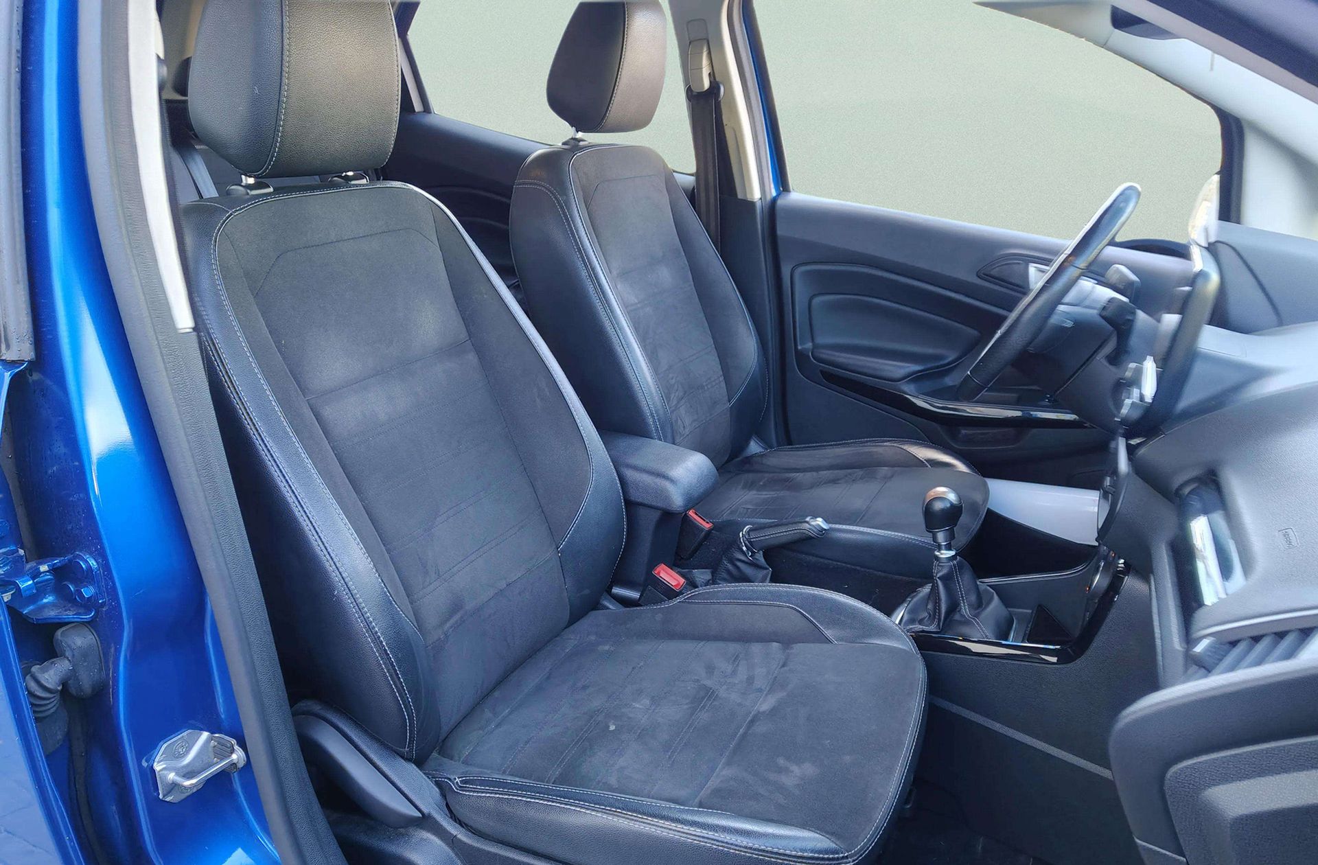 Ford EcoSport 1.0 EcoBoost ST Line - foto 21