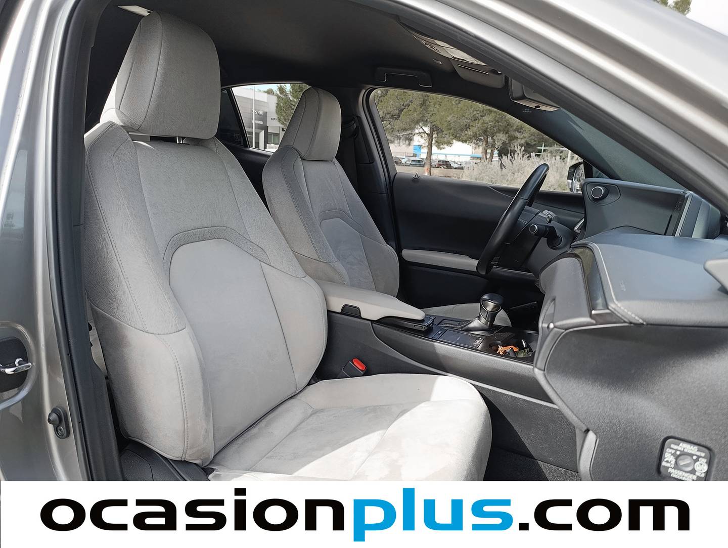 Foto Lexus UX Lexus UX 250h Business 2WD (184 CV)