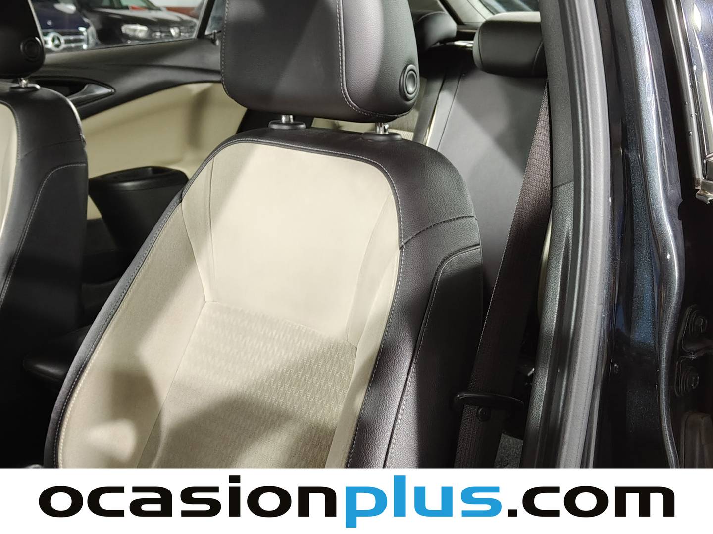 Extras y acabados del Opel Astra Opel Astra 1.6 CDTI S&S Excellence (136 CV)