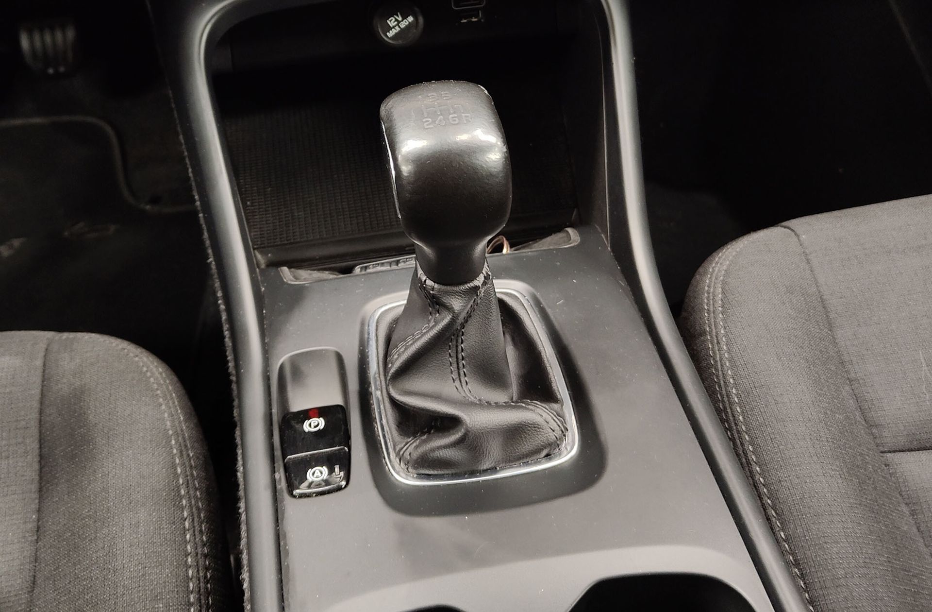 Volvo XC40 T2 Momentum Core - foto 5