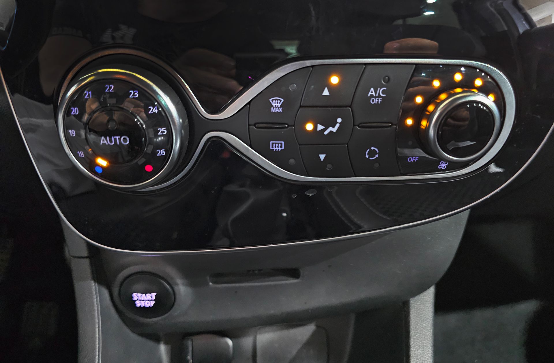 Renault Clio Zen Energy TCe - foto 32